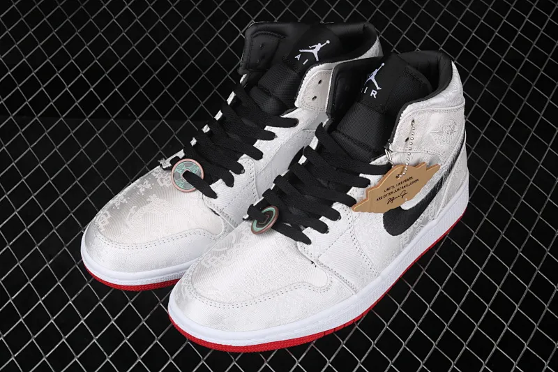 All categories Air Jordan Jordan series basketball shoes Air Jordan 1 Mid Different versions CLOT x Air Jordan 1 Mid "Fearless" AJ1 Joe 1 mid-top white silk CU2804-100